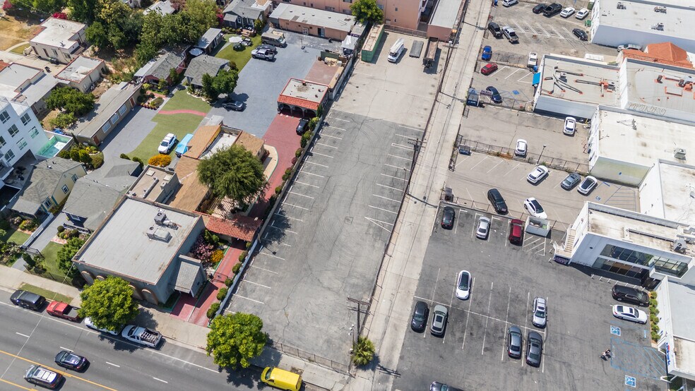 More Photos Of 14430 Vanowen St, Van Nuys Land For Sale