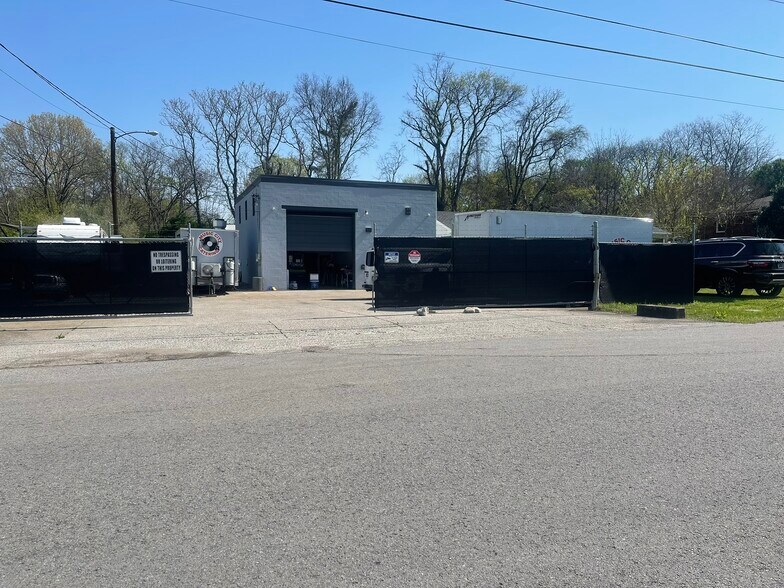 Primary Photo Of 103 Donald St, Nashville Service For Lease