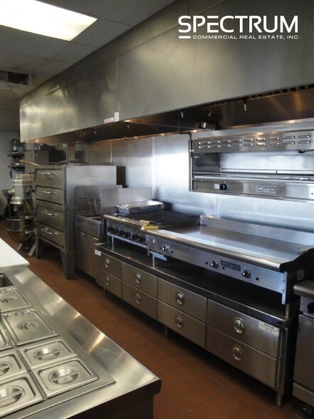 More Photos Of 26306 Diamond Pl, Santa Clarita Distribution For Lease