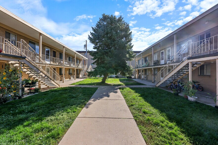 More Photos Of 5944 S Datura St, Littleton Apartments For Sale