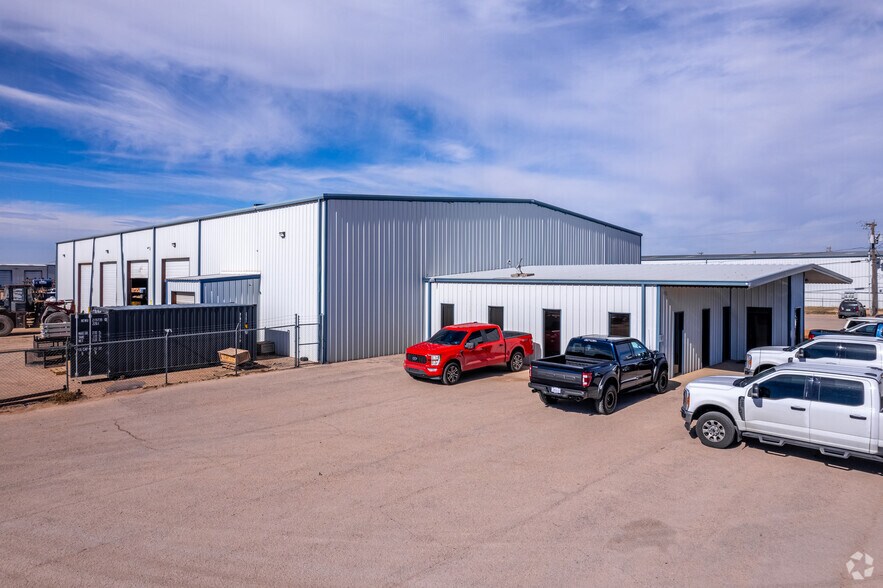 More Photos Of 1114 S FM 1788, Midland Warehouse For Lease