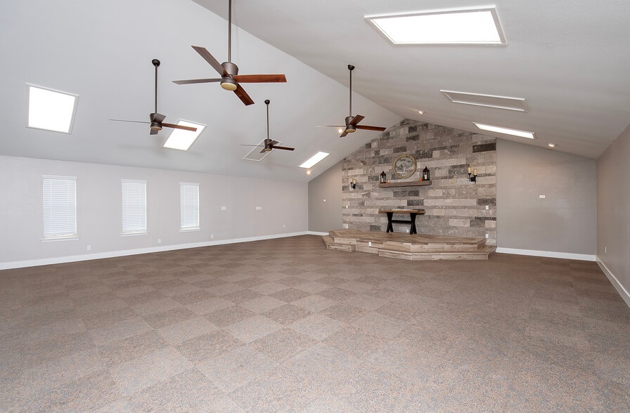 More Photos Of 148 W FM 487, Jarrell Religious Facility For Sale