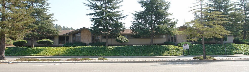More Photos Of 1001 Country Club Dr, Moraga Medical For Lease