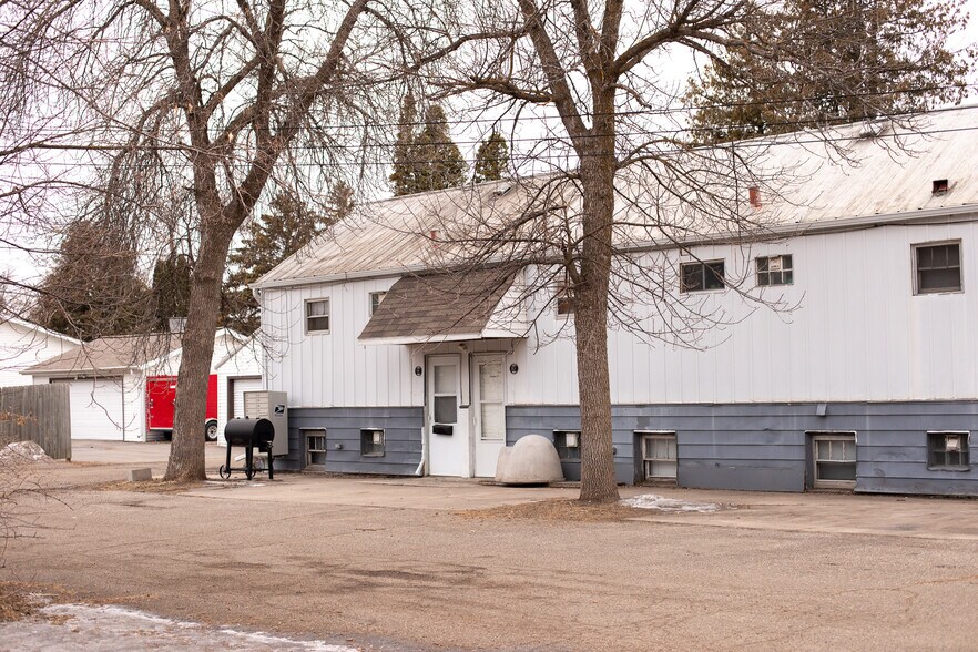More Photos Of 1220 N Front St, Crookston Apartments For Sale