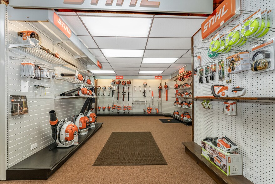 More Photos Of 5 Larison Ln, Ringoes Storefront Retail Office For Sale