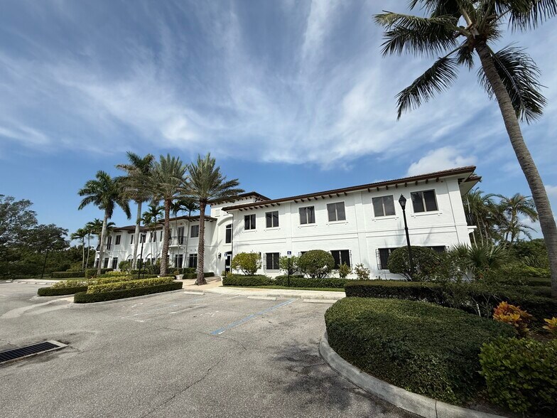 More Photos Of 11450 SE Dixie Hwy, Hobe Sound Office For Lease
