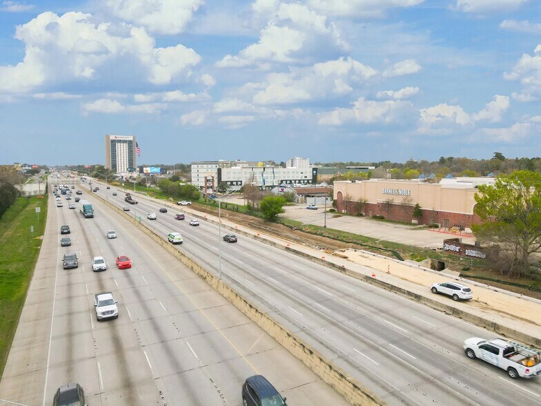 More Photos Of 2590 Citiplace Ct, Baton Rouge Freestanding For Lease