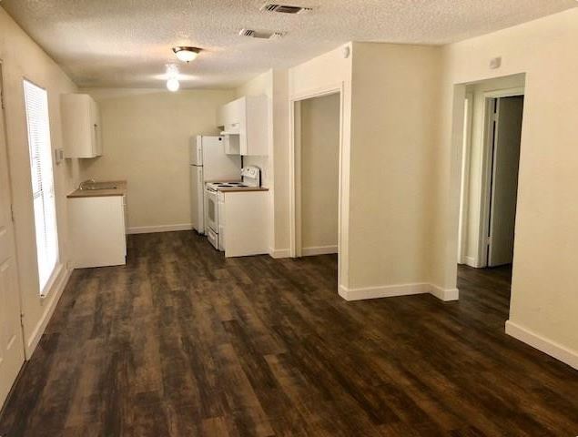 More Photos Of 8127 Stonehurst St, Dallas Apartments For Sale