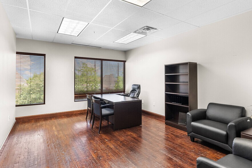 More Photos Of 1518 Legacy Dr, Frisco Office For Lease
