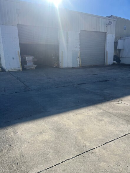 More Photos Of 501 Richardson Rd SE, Calhoun Warehouse For Lease