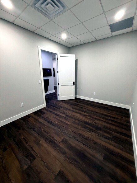 More Photos Of 4708 Lena Rd, Bradenton Warehouse For Sale