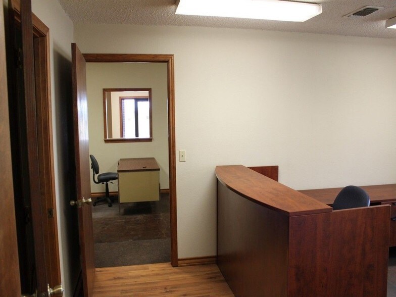 More Photos Of 3097 Brick Plant Rd, Snyder Manufacturing For Sale