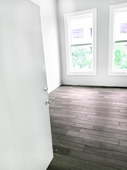 More Photos Of 119-131 Broadway, Santa Monica Office For Lease