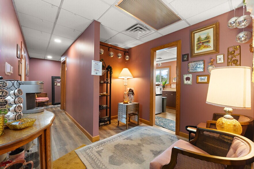 More Photos Of 250 N Main St, Crown Point Office For Sale