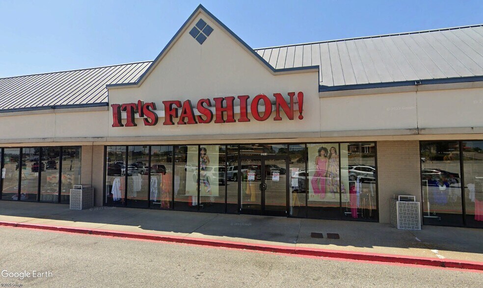 More Photos Of 1235-1267 Highway 231 S, Troy Storefront For Lease