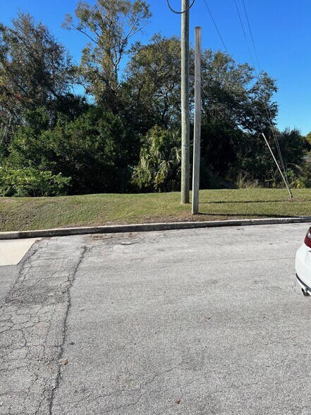 More Photos Of 28960 US Highway 19 N, Clearwater Medical For Sale