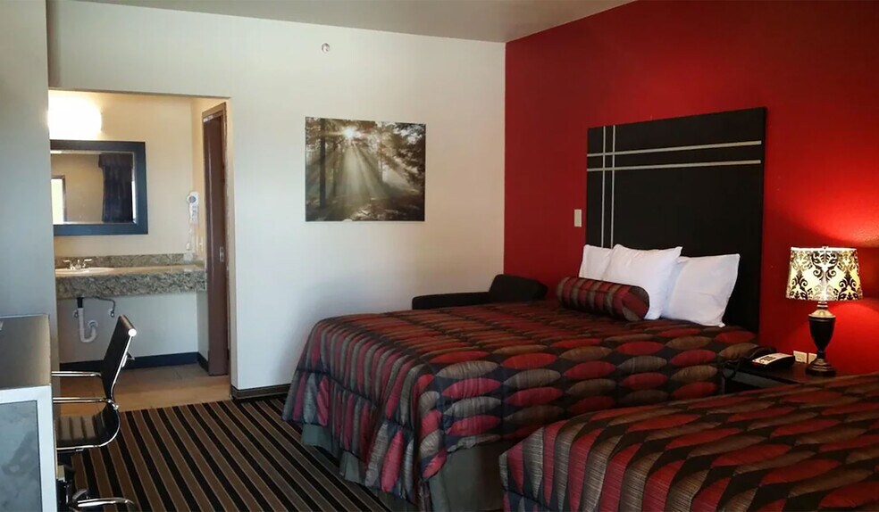 More Photos Of 3084 Tx-16, Tilden Hotel For Sale