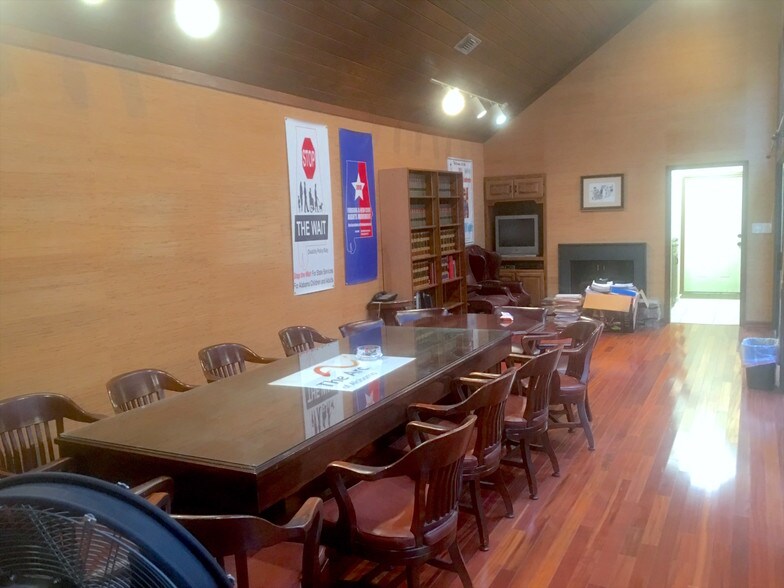 More Photos Of 557-559 S Lawrence St, Montgomery Office For Sale