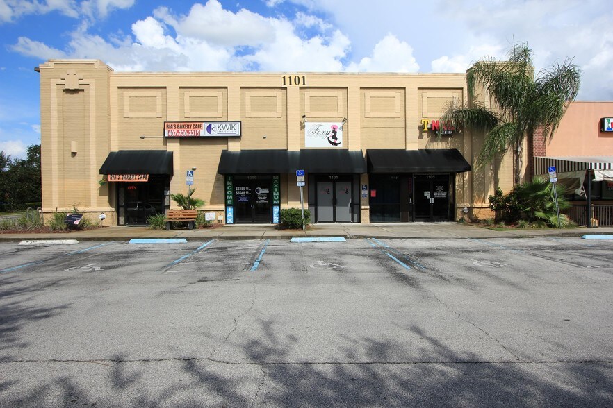 More Photos Of 1097-1131 S Clarke Rd, Ocoee Storefront Retail Office For Lease