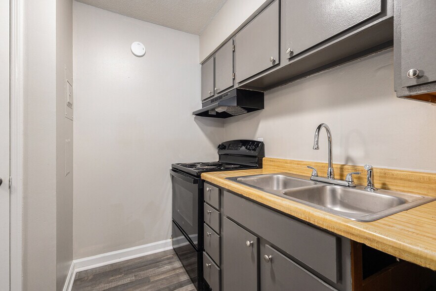 More Photos Of 2418 Green Springs Hwy, Birmingham Multifamily For Sale