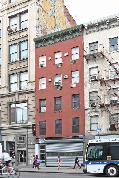 More Photos Of 544 6th Ave, New York Apartments For Lease