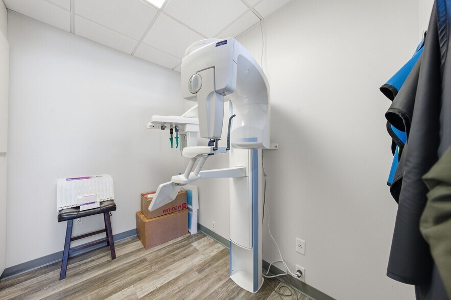 More Photos Of 299 Forest Ave, Paramus Office For Sale