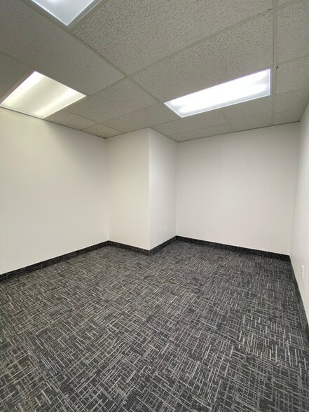 More Photos Of 7420 Unity Ave, Brooklyn Park Office For Sale