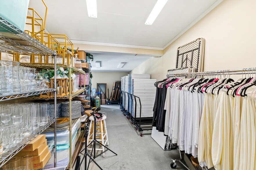 More Photos Of 3200 Bliss Trail, Stem Lodge Meeting Hall For Sale