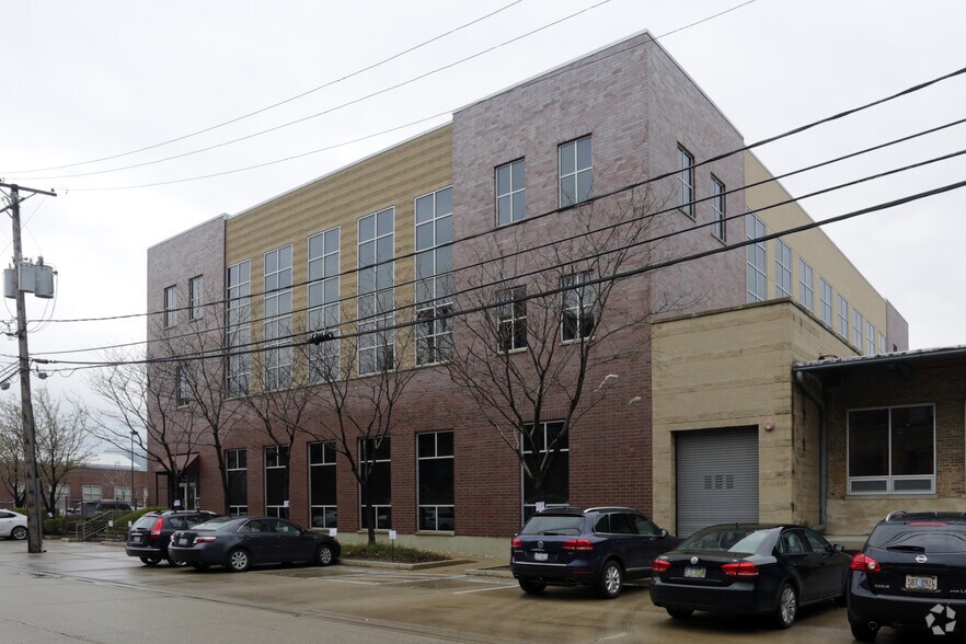 More Photos Of 1010 N Hooker St, Chicago Light Manufacturing For Lease