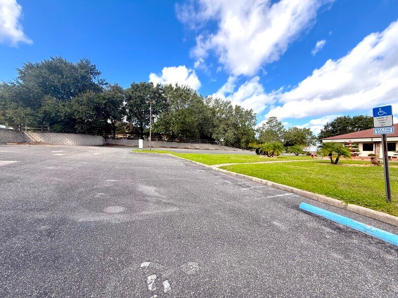 More Photos Of , Lady Lake Office For Sale