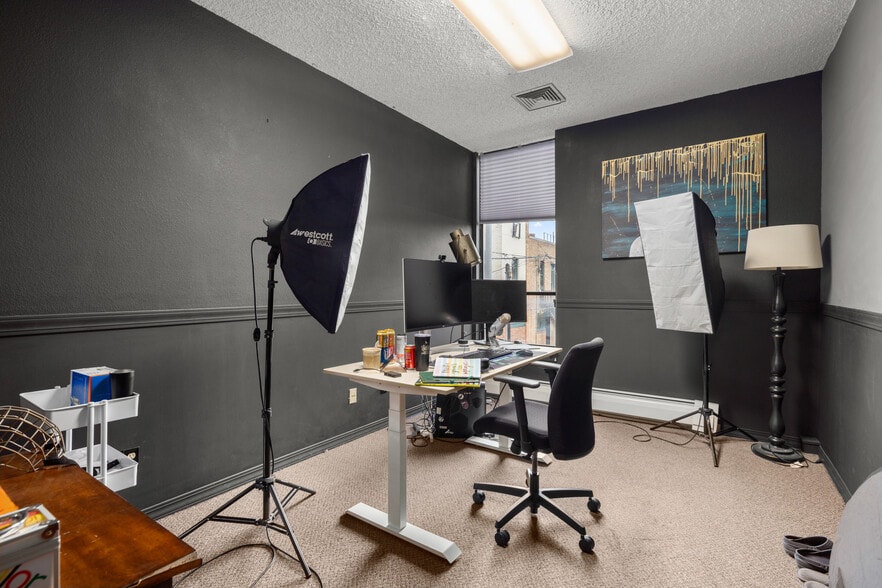 More Photos Of 17 2nd St E, Kalispell Storefront Retail Office For Sale