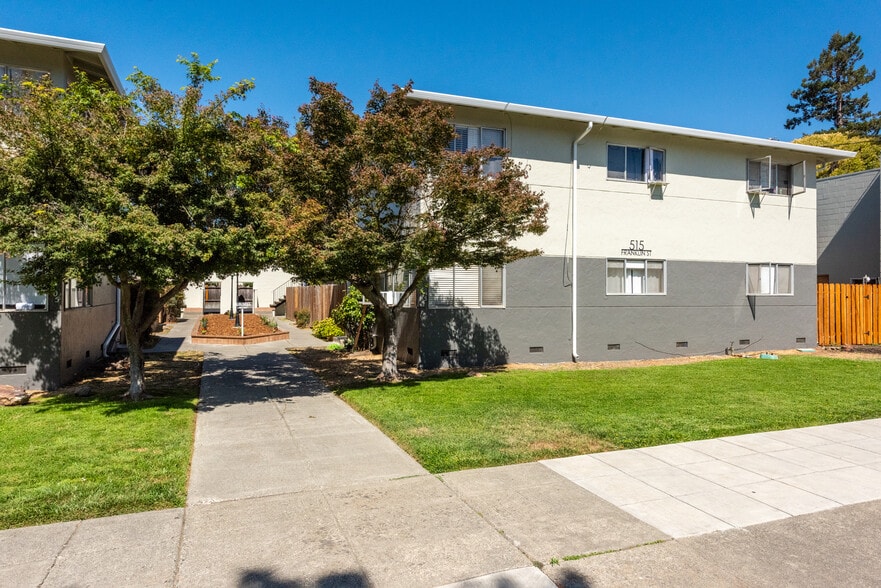 More Photos Of 505 Franklin St, Napa Apartments For Sale