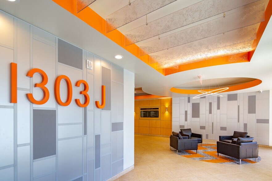 More Photos Of 1303 J St, Sacramento Office For Lease