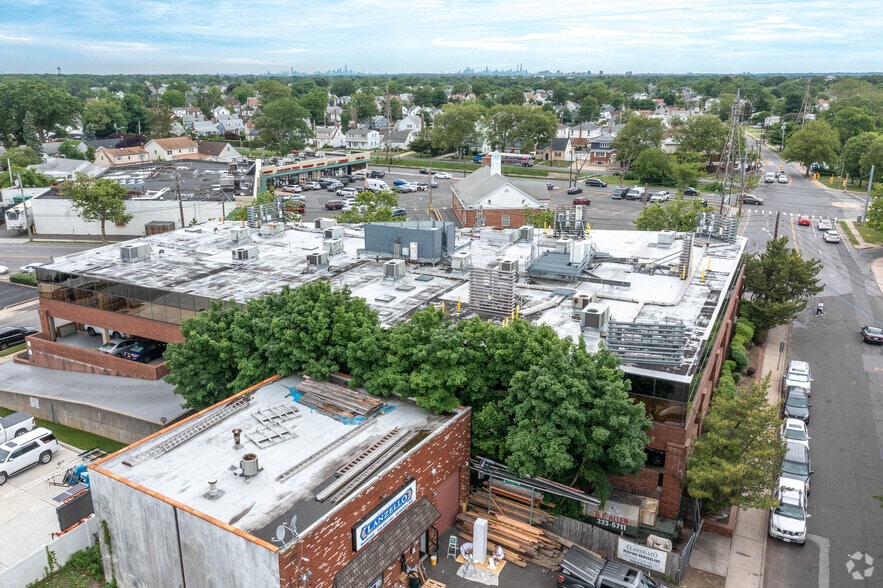 More Photos Of 1800 Rockaway Ave, Hewlett Office For Sale