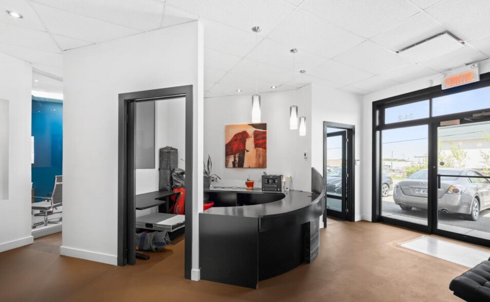 More Photos Of 34-36 Rue Saint-Jude S, Granby General Retail For Lease