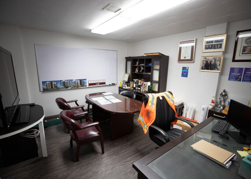 More Photos Of , Los Angeles Unknown For Sale