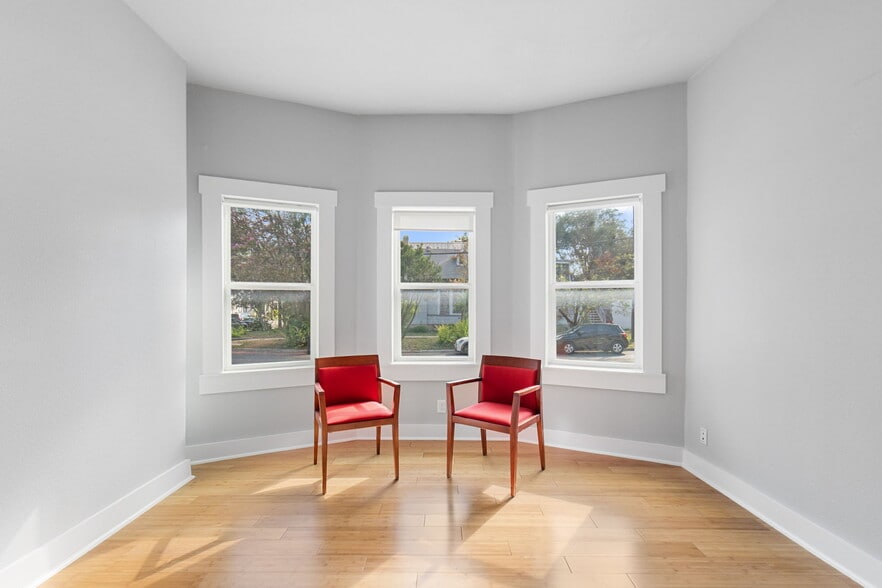 More Photos Of 626 E Quincy St, San Antonio Office For Lease