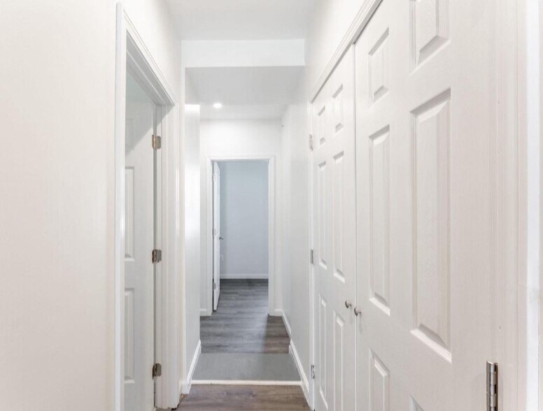 More Photos Of 2928 Nelson Pl Se, Washington Apartments For Sale