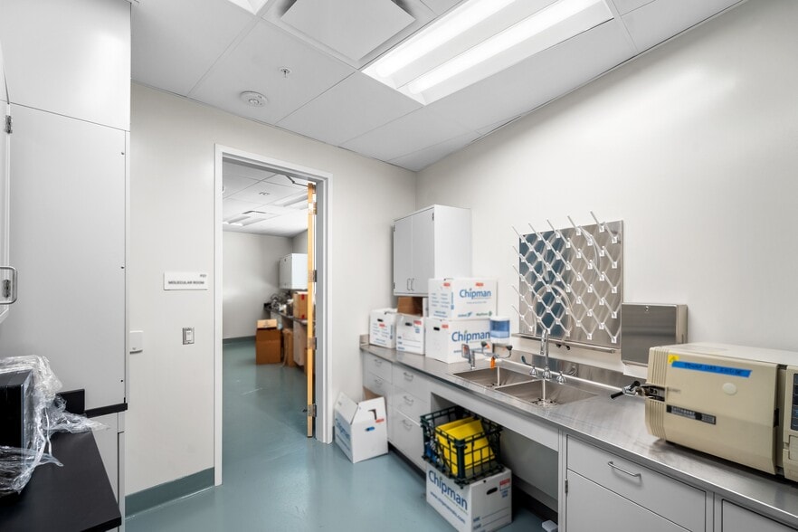 More Photos Of 560 Eccles Ave, South San Francisco Research And Development For Sale