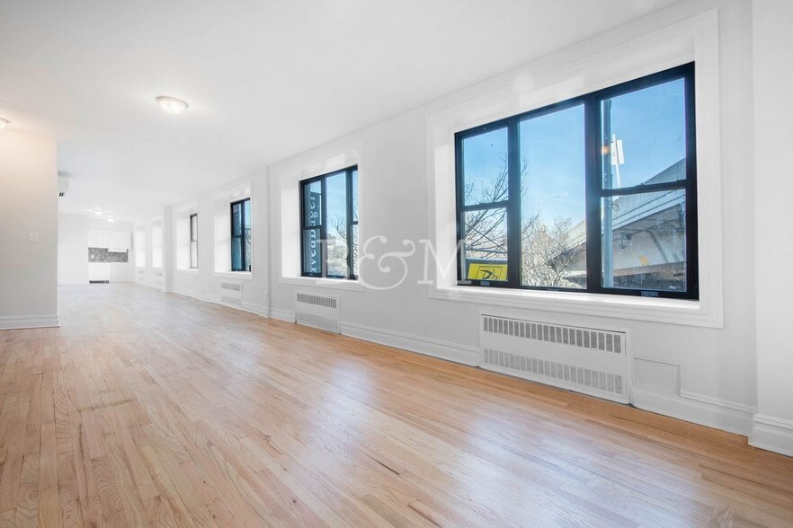 More Photos Of 195-199 Havemeyer St, Brooklyn Storefront Retail Office For Lease