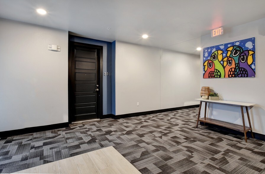 More Photos Of 6444 Burnet Rd, Austin Apartments For Lease