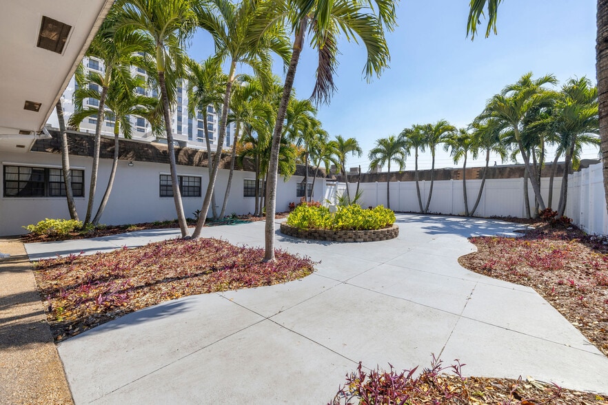More Photos Of 151 SW 1st St, Dania Beach Assisted Living For Lease