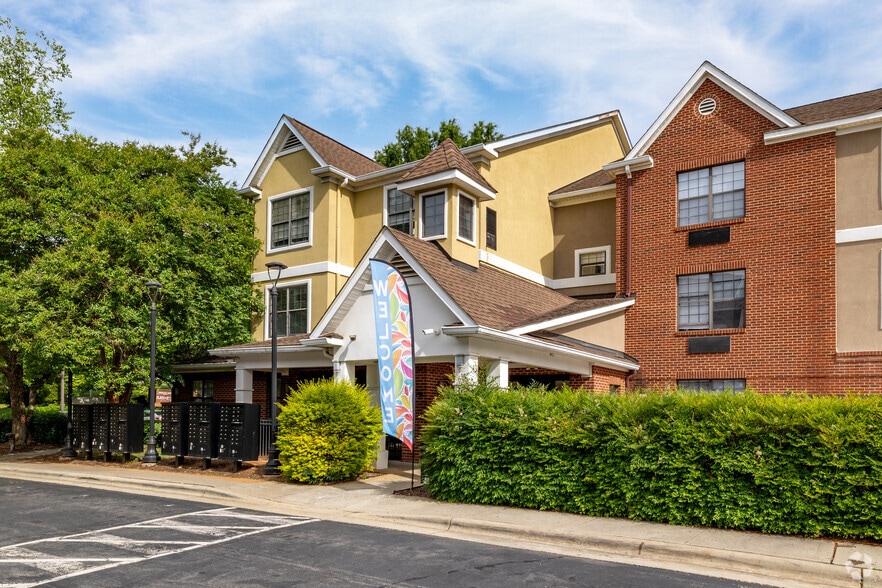 More Photos Of 8710 Research Dr, Charlotte Apartments For Sale