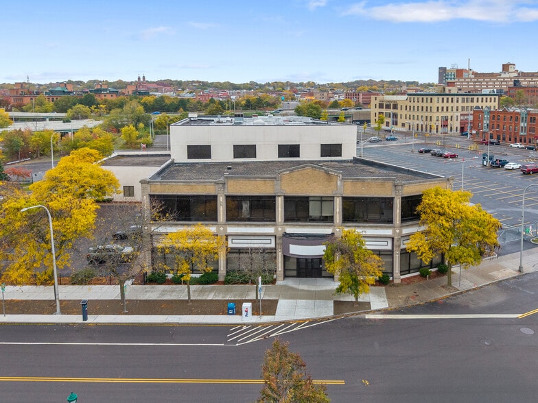 More Photos Of 344 W Genesee St, Syracuse Loft Creative Space For Lease