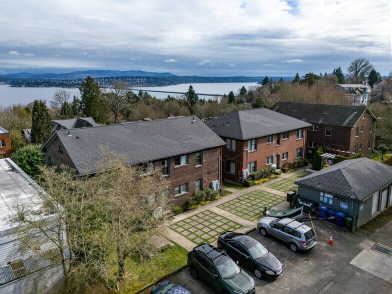 More Photos Of 109-115 30th Ave, Seattle Apartments For Sale