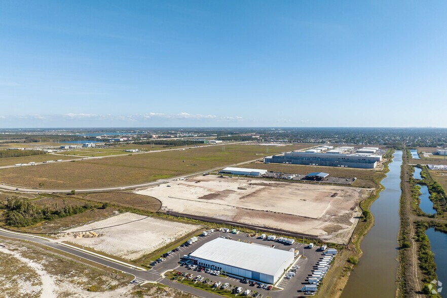 More Photos Of 8950 Alico Trade Center, Fort Myers Land For Lease
