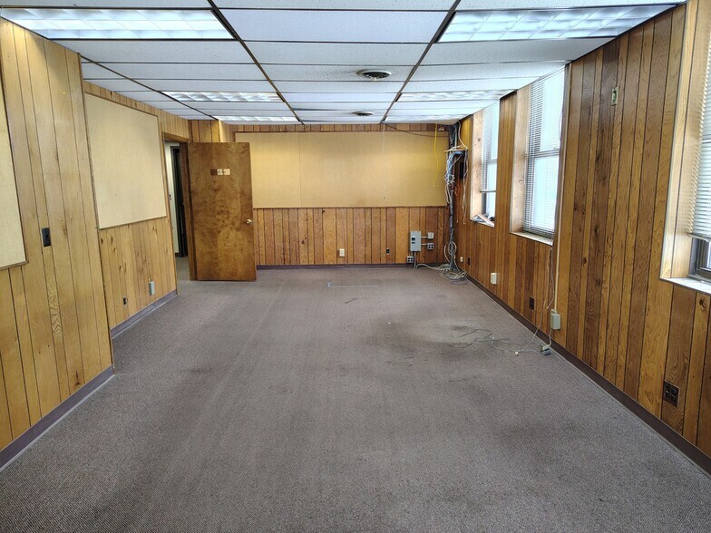 More Photos Of 26 Harvester Ave, Batavia Medical For Lease