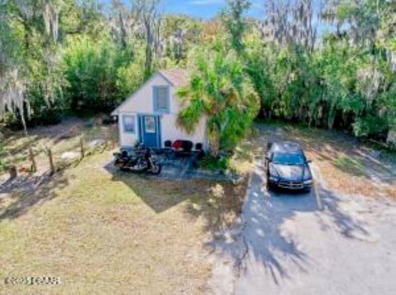 More Photos Of 228 W Howry Ave, Deland Storefront Retail Office For Sale