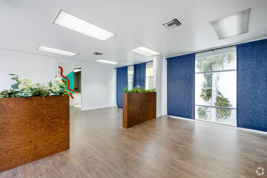 More Photos Of 5969 Washington Blvd, Culver City Loft Creative Space For Lease