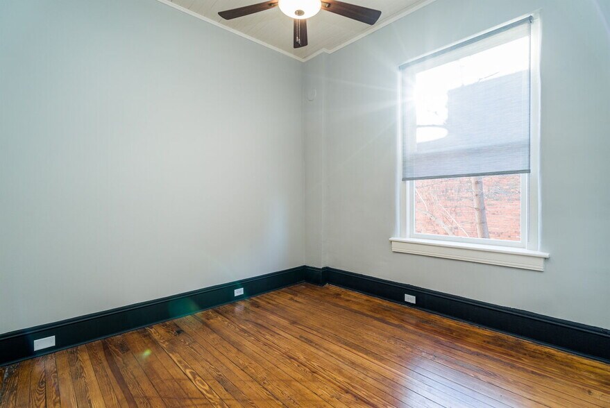 More Photos Of 201 Chatham St, Sanford Office Residential For Sale